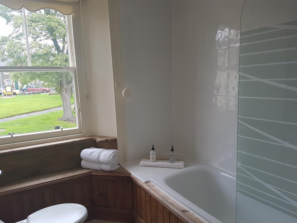 Kirk Yetholm Plough Hotel المظهر الخارجي الصورة