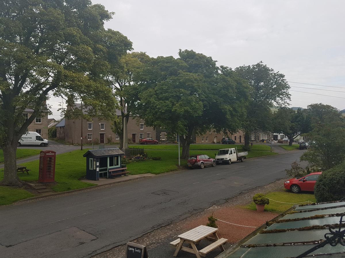 Kirk Yetholm Plough Hotel المظهر الخارجي الصورة